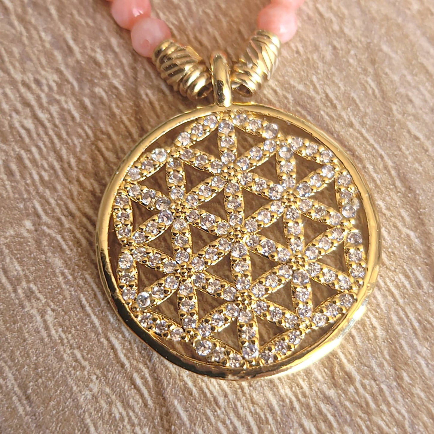 Yantra‑Halskette Korallenorange
